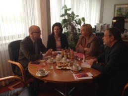 Gespräch in der Arbeitagentur. Bild: Peter Tauber